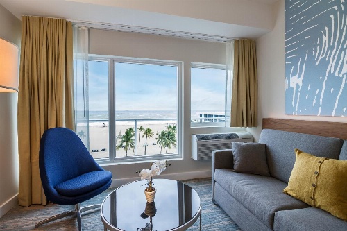 B Ocean Resort image 4